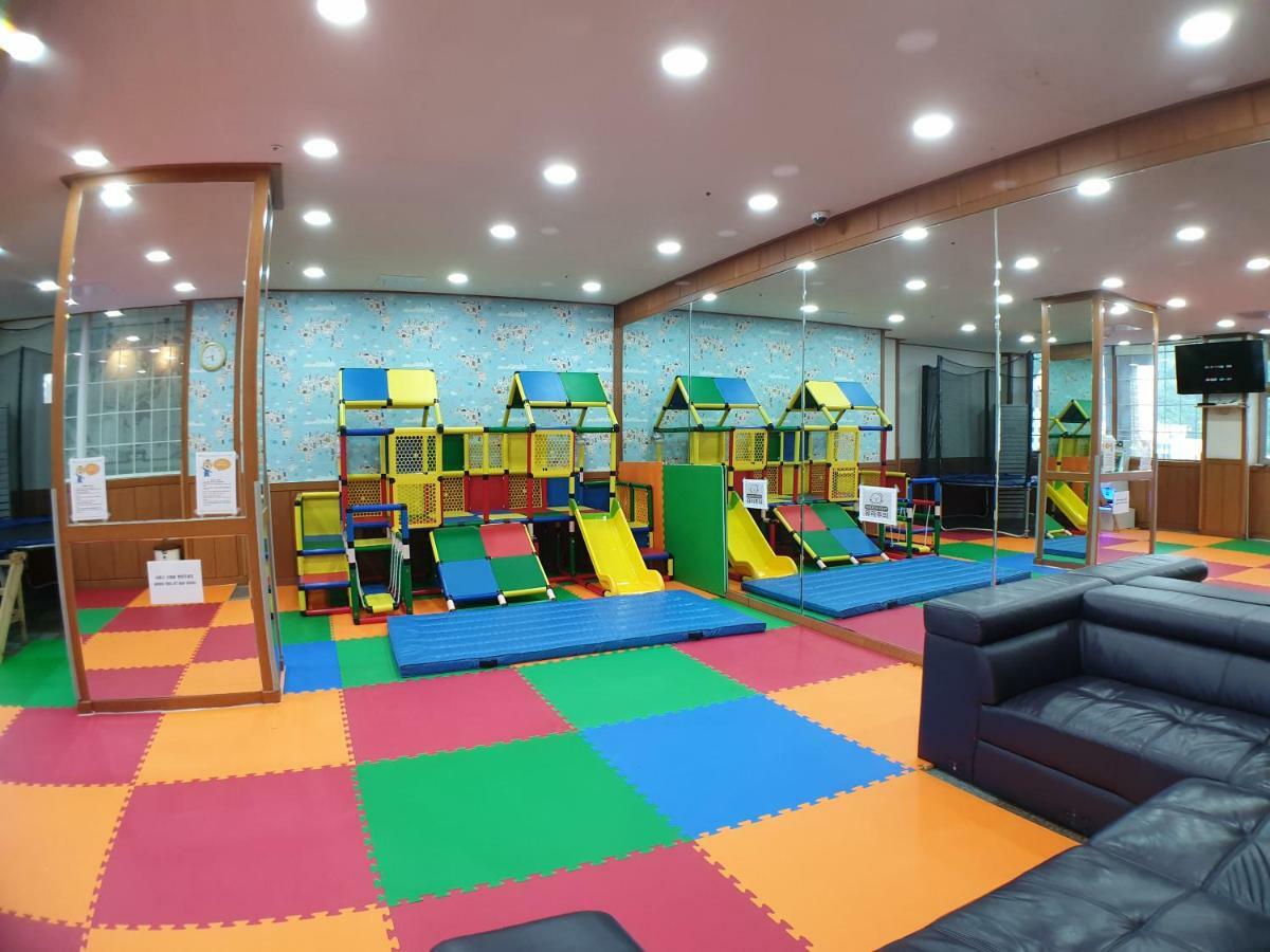 Home Fourest Resort Кодже Экстерьер фото